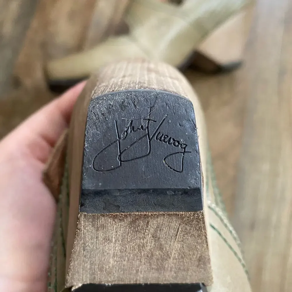 John Fluevog Maryjane Heels Gray Beige Retro Buckle Square Toe Block Heel Wooden - Picture 7 of 13